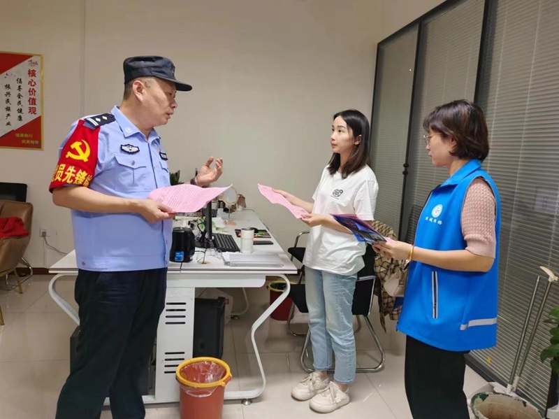 未命名_副本.jpg 未命名_副本.jpg