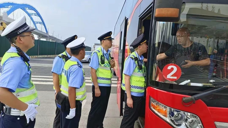 未命名_副本.jpg 未命名_副本.jpg