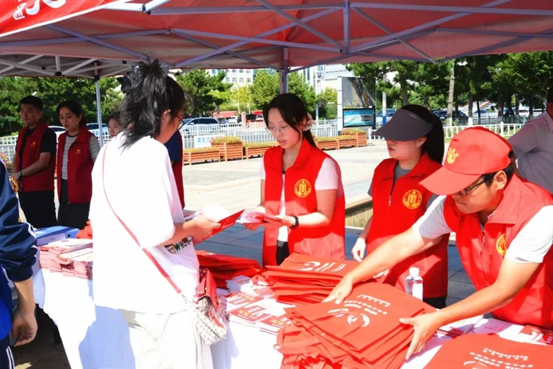 未命名_副本.jpg 未命名_副本.jpg