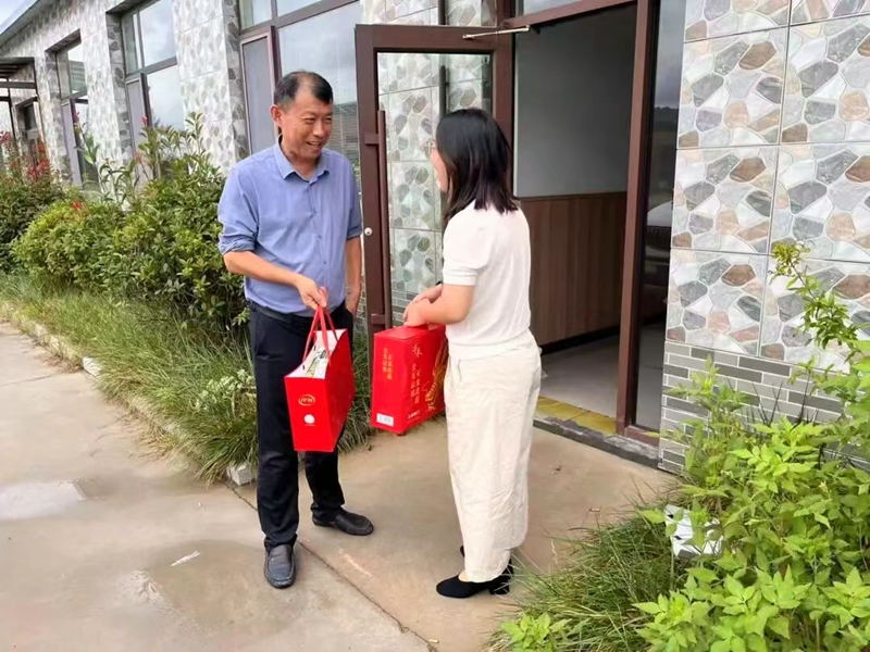 未命名_副本.jpg 未命名_副本.jpg