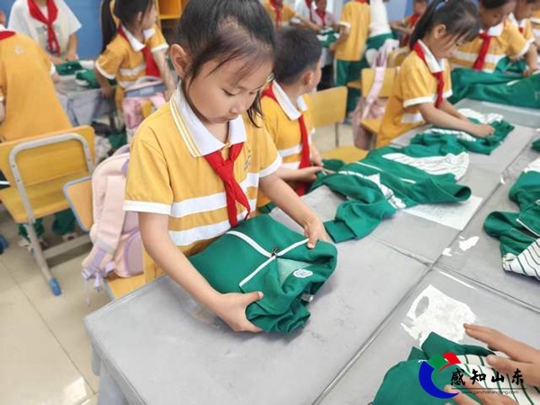 下载 (1).jpg