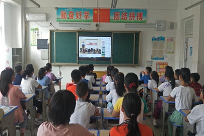 武城县郝王庄镇第一实验小学开展“开学第一课”主题活动