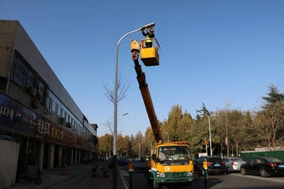潍坊市城管局组织开展城市路灯隐患排查整治专项行动