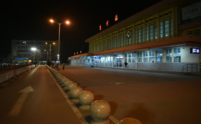 兖州火车站临时增开两趟列车